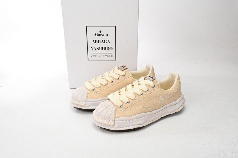 mmy sneaker 0030