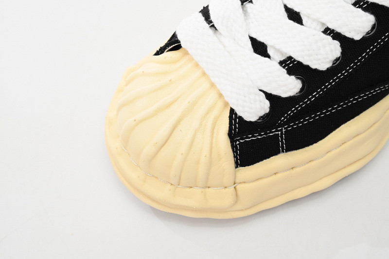 mmy sneaker 0037