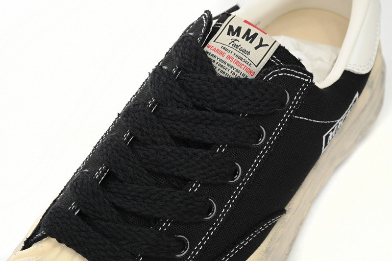mmy sneaker 0041
