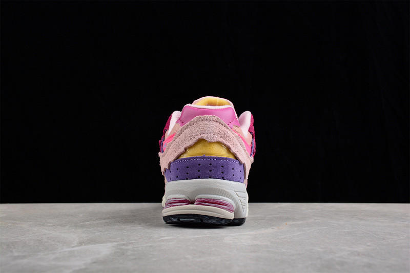 new balance 2002r