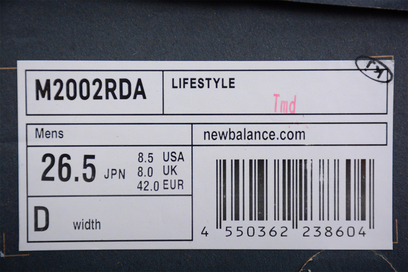new balance 2002r
