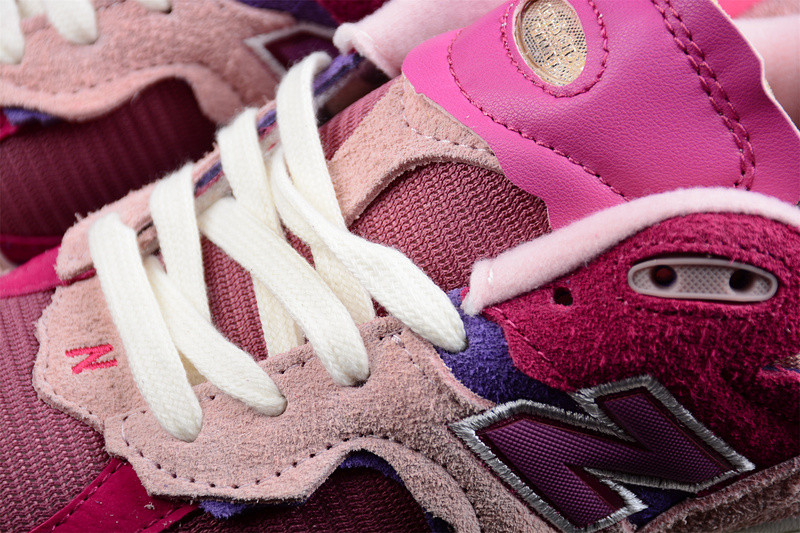 new balance 2002r