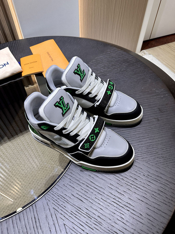 lwe sneaker
