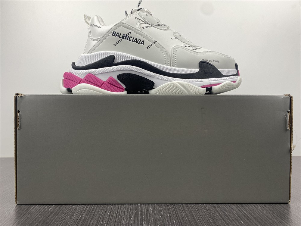 Ba*len*cia*ga sneaker triple.s allover 524039 w2fa4 9155