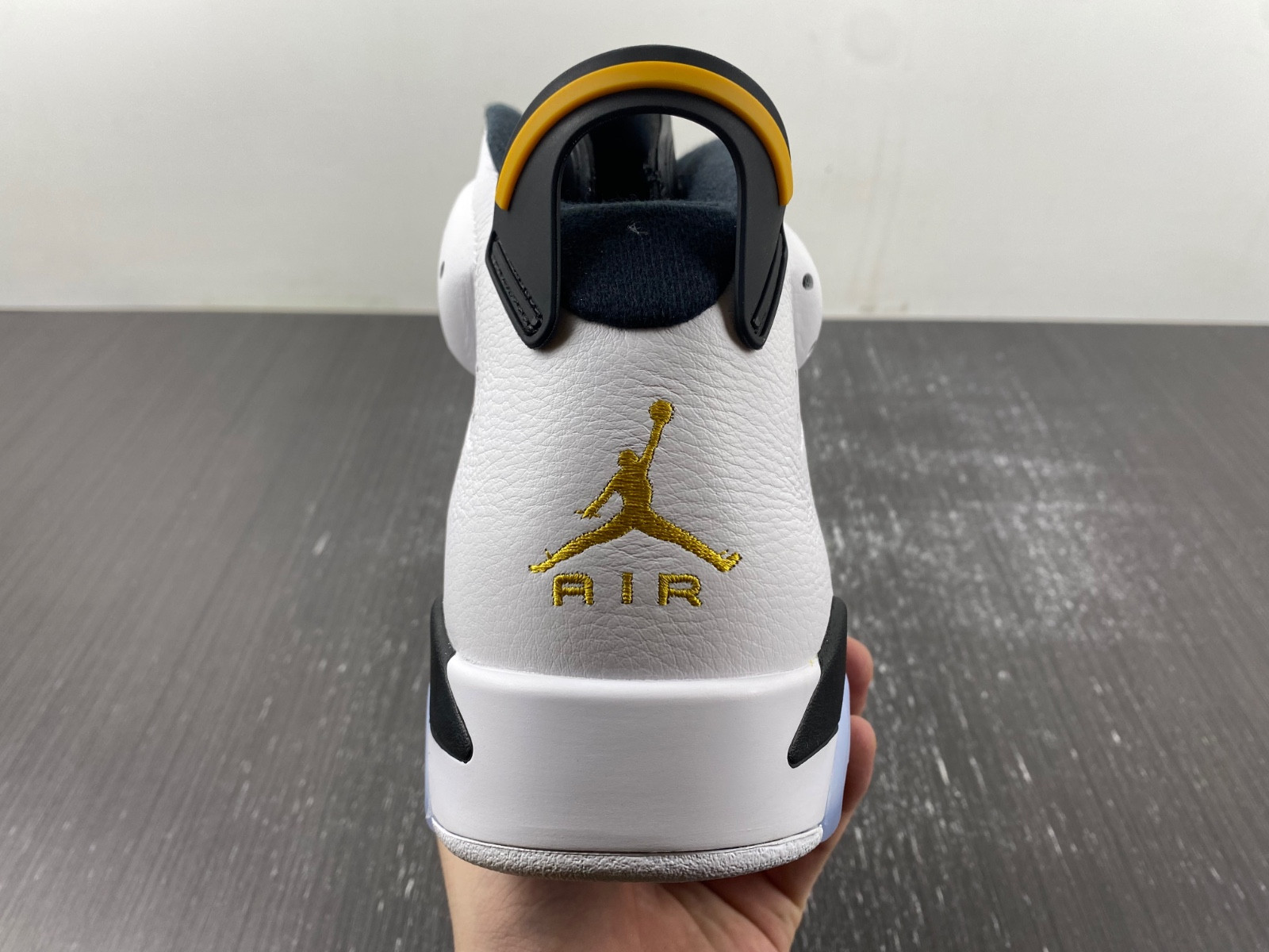 air jordan 6 yellow ochre ct8529-170
