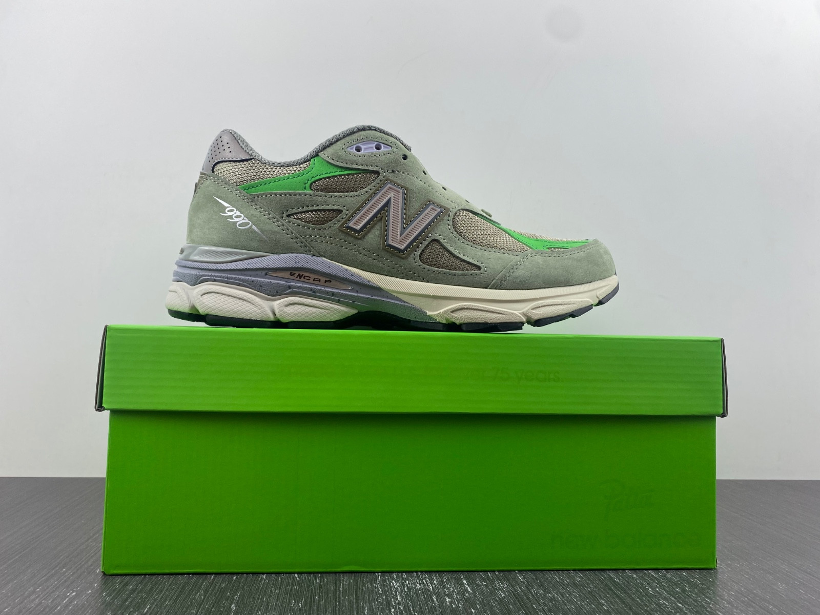 new balance x patta m990pp3