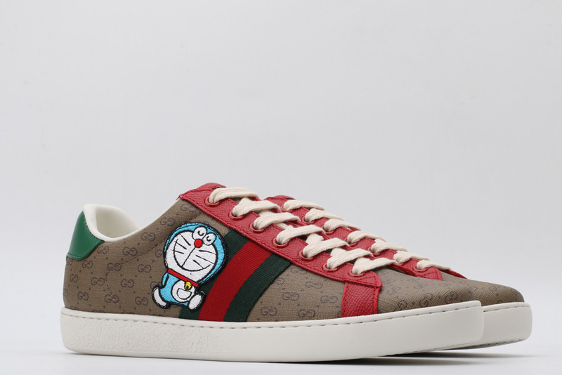 G*u*i sneaker