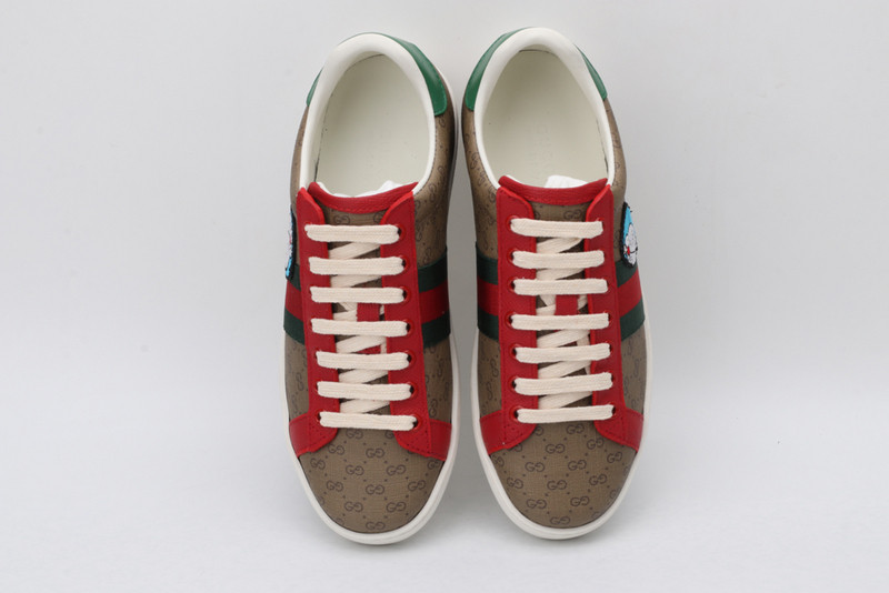 G*u*i sneaker
