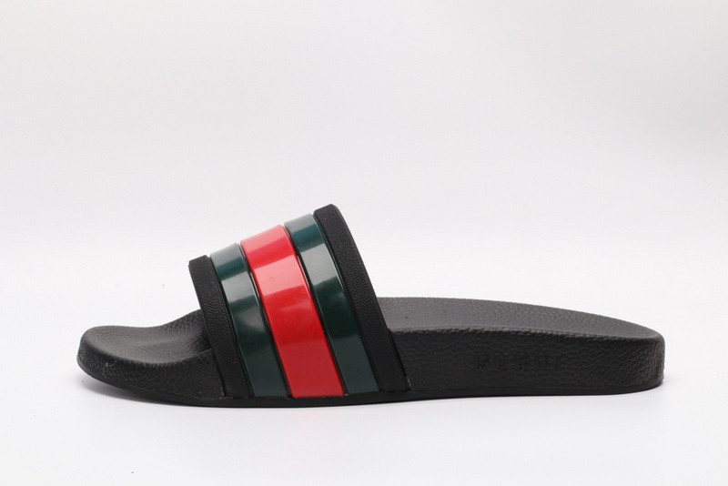 G*u*i slides black