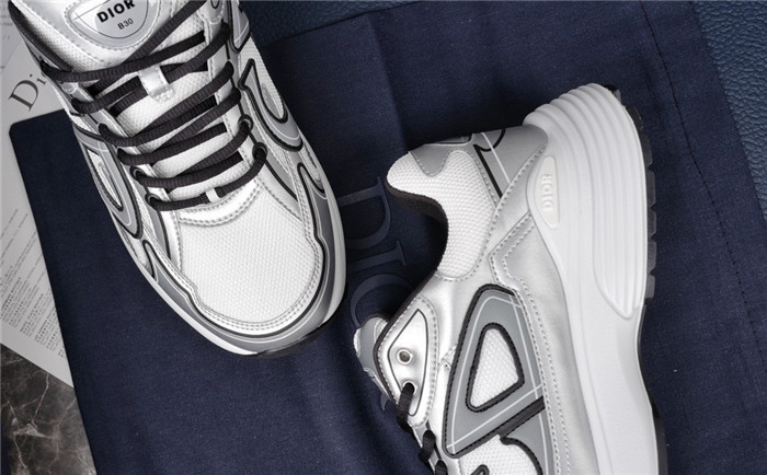 D*or b30 sneaker