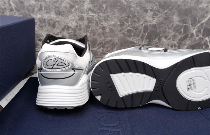 D*or b30 sneaker