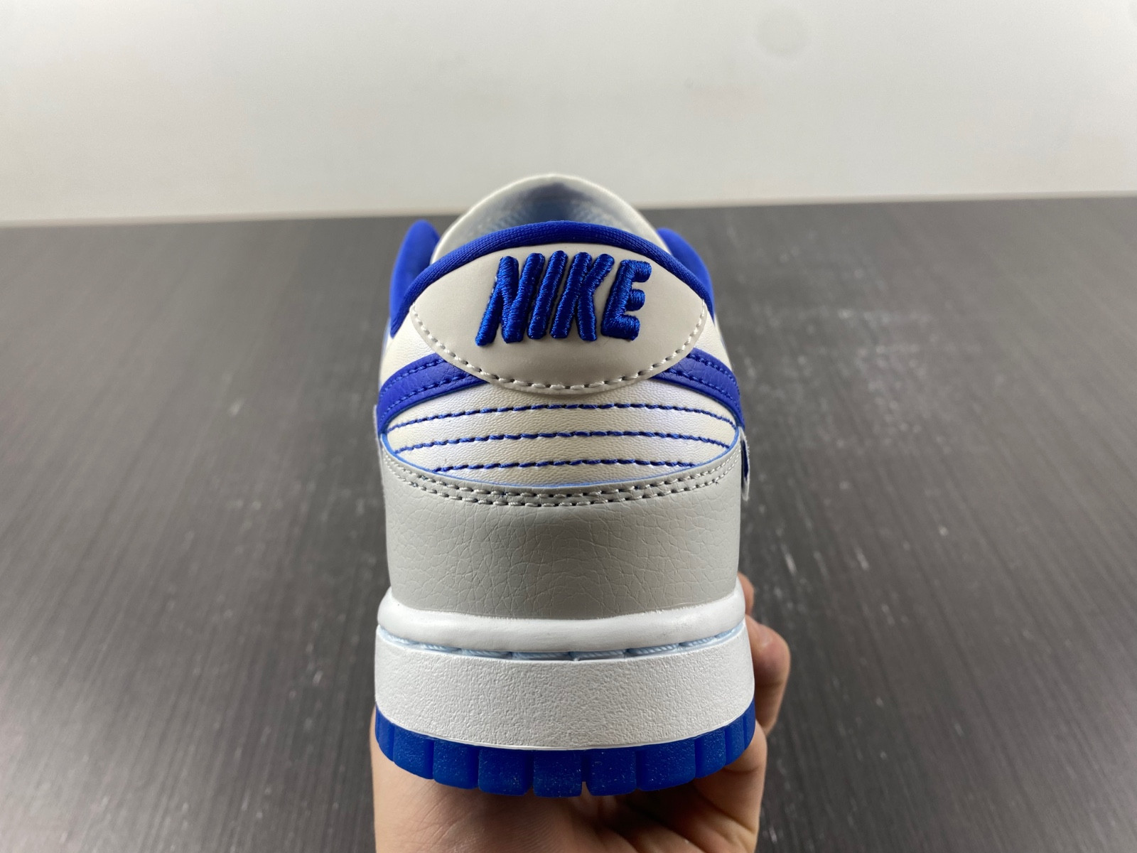 nike sb dunk low fb1841-110