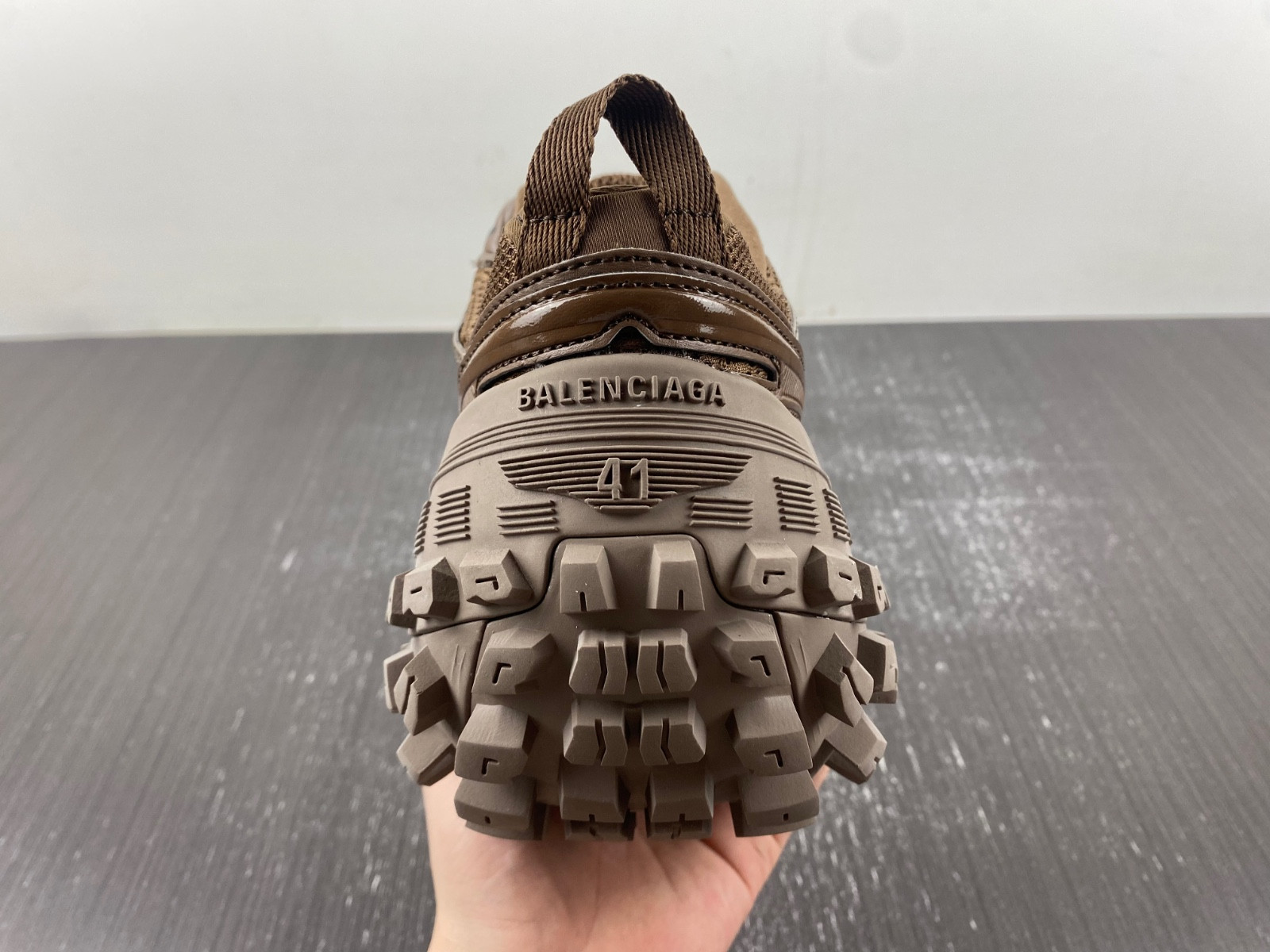 Ba*len*cia*ga defender sneaker