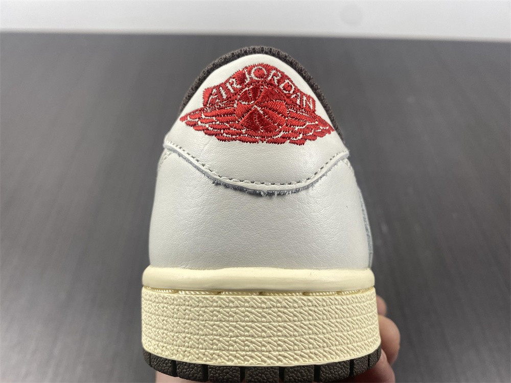 travis scott x air jordan 1 low og