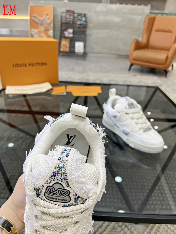 lwe sneaker