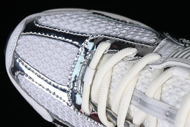 nike zoom vomero 5 photon dust metallic silver women