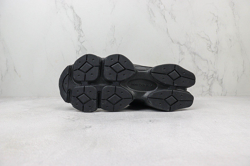 new balance 9060 triple black men