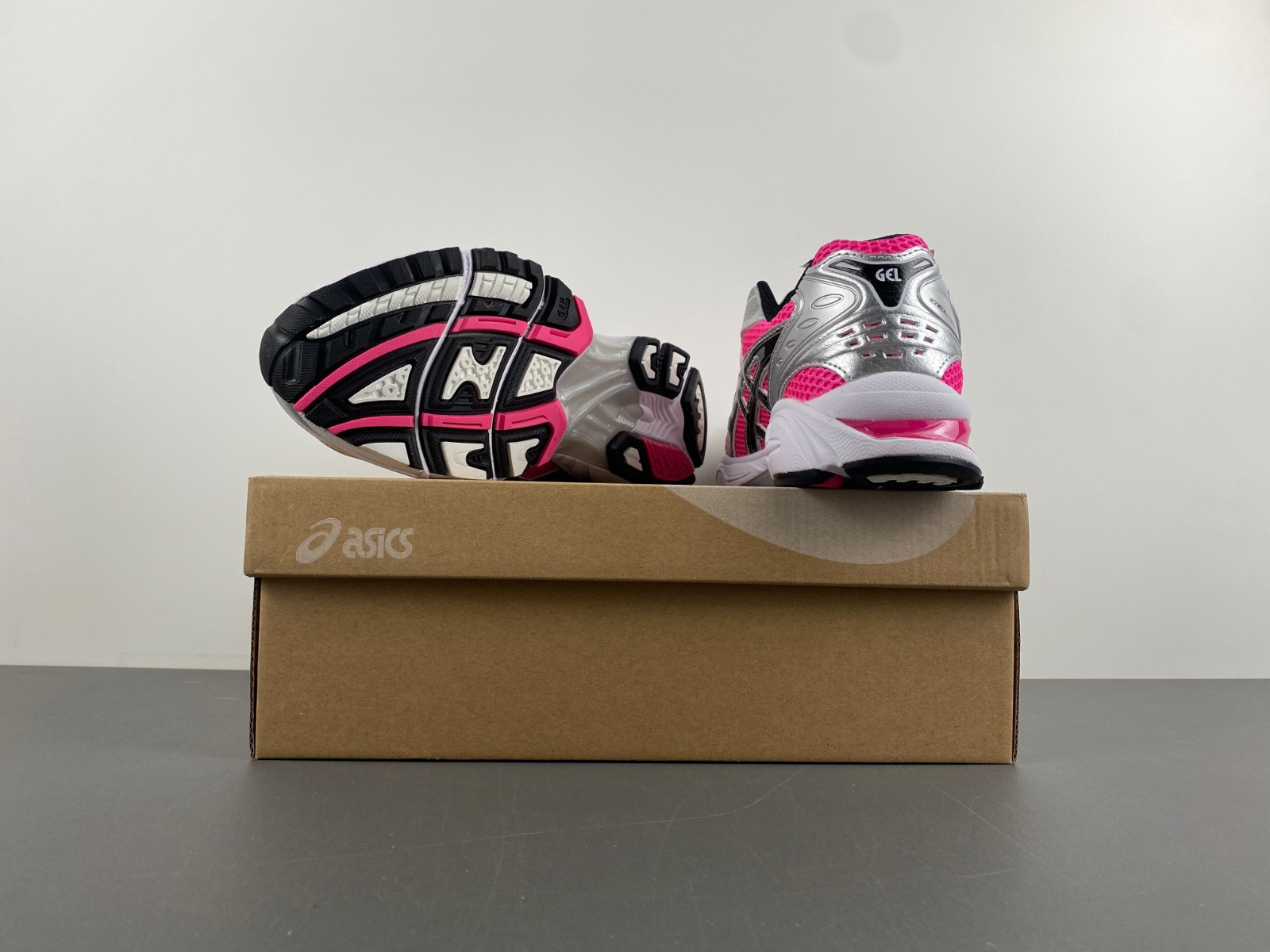 As*ic*s gel kayano 14