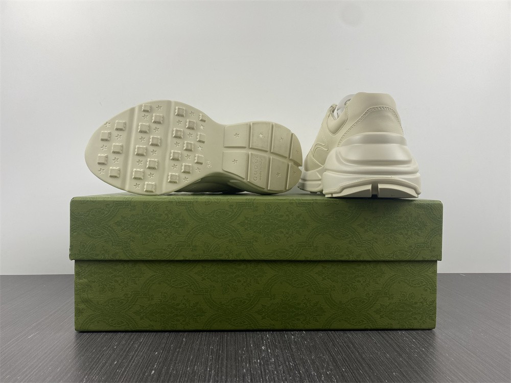 G*u*i sneaker