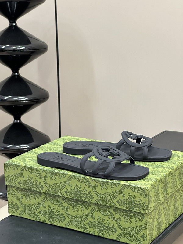 guci slides