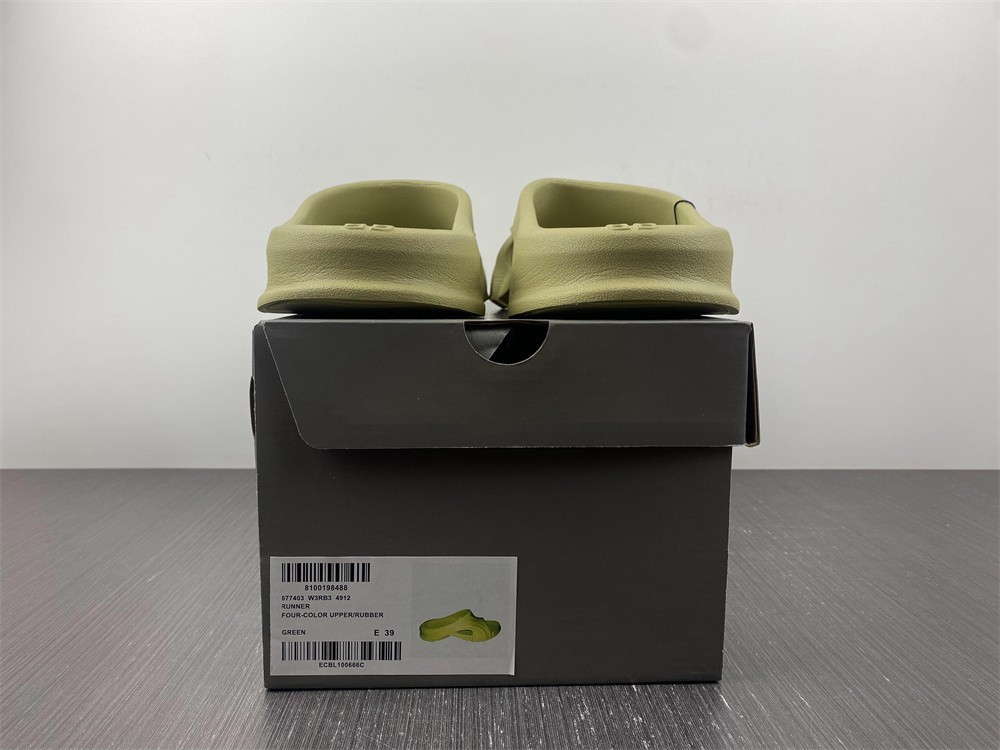 Ba*len*cia*ga mold slide sandal