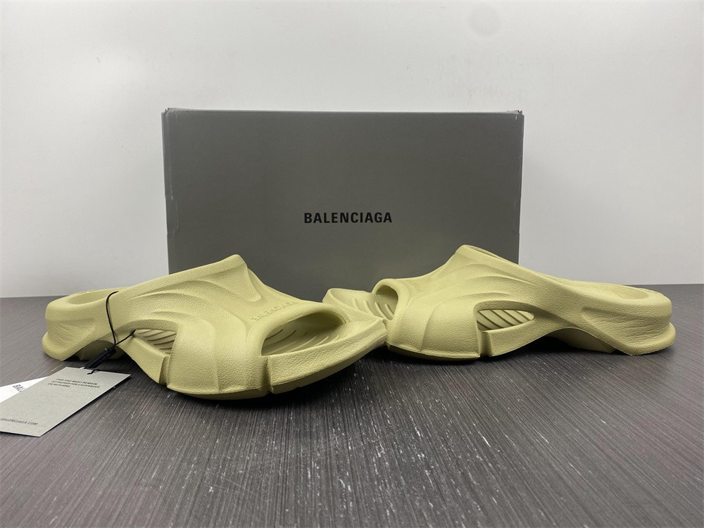 Ba*len*cia*ga mold slide sandal