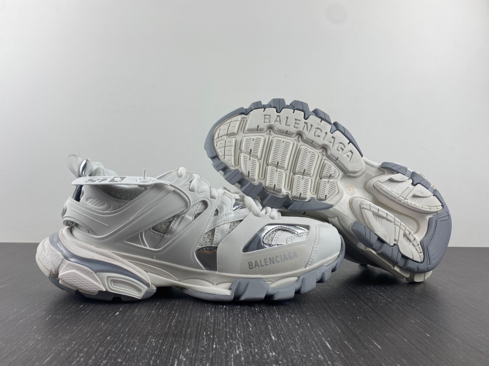 Ba*len*cia*ga track sneaker