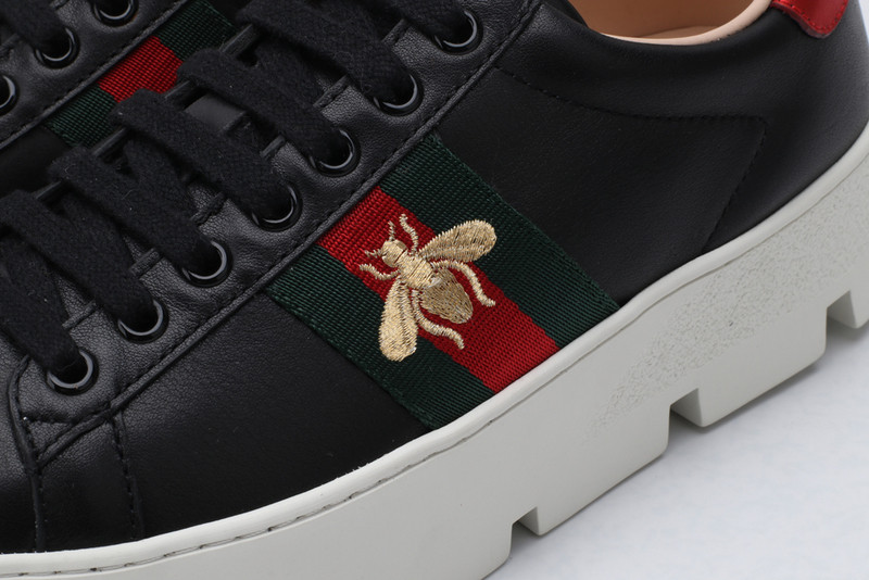G*u*i sneaker