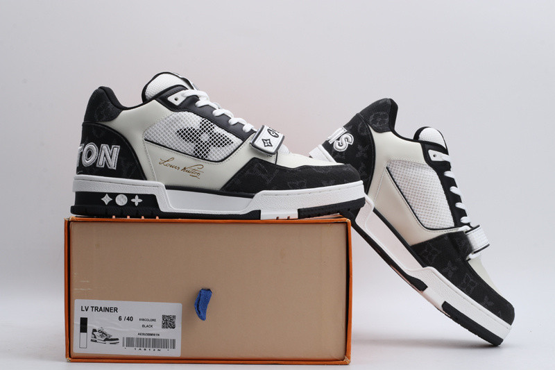 lwe sneaker