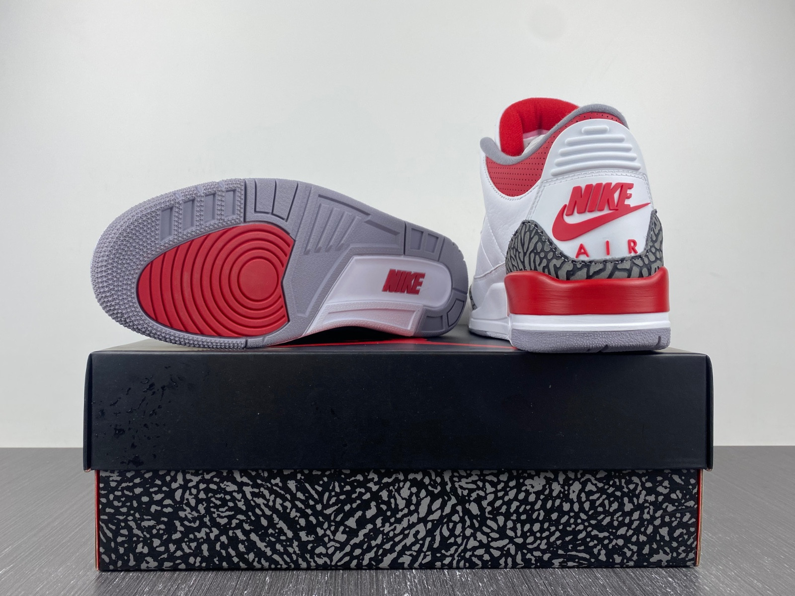 air jordan 3 og fire red 2022 dn3707-160