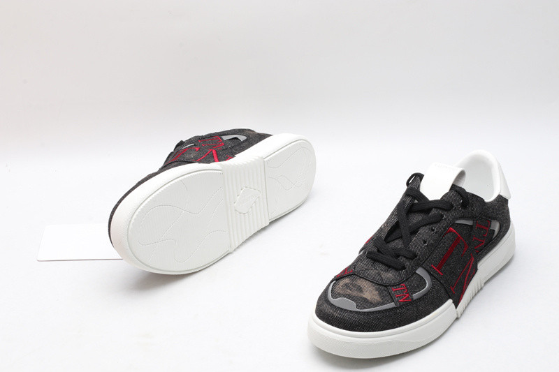 valen1n0 sneaker