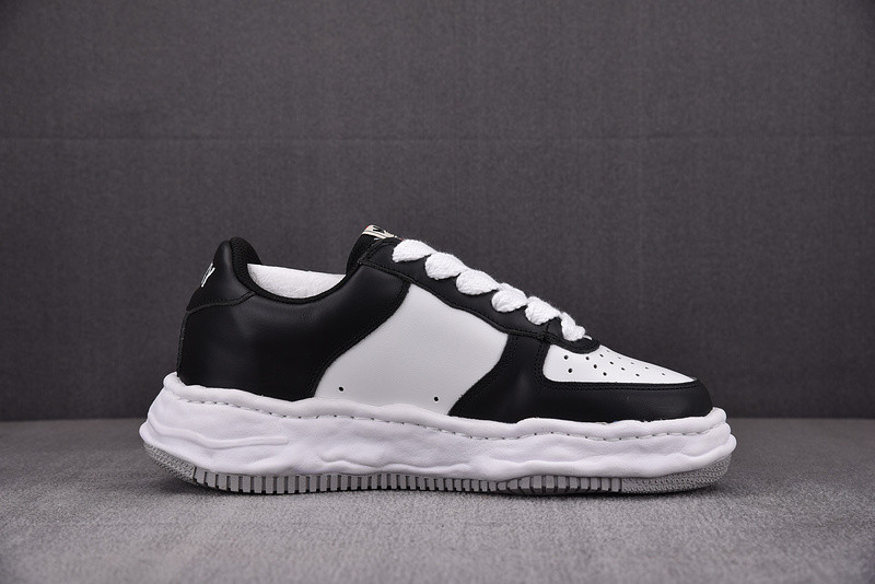 mmy sneaker 0049