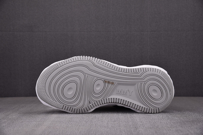 mmy sneaker 0049