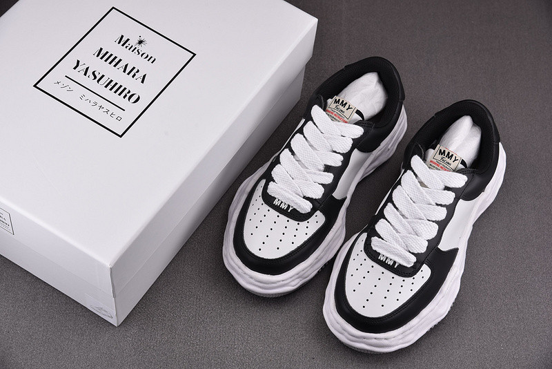 mmy sneaker 0049