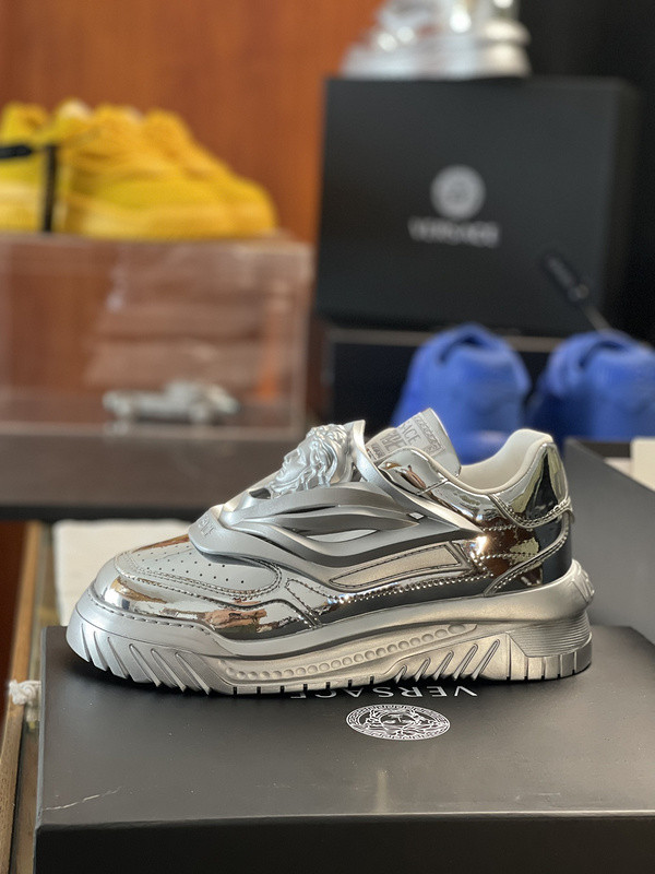 vesace sneakers