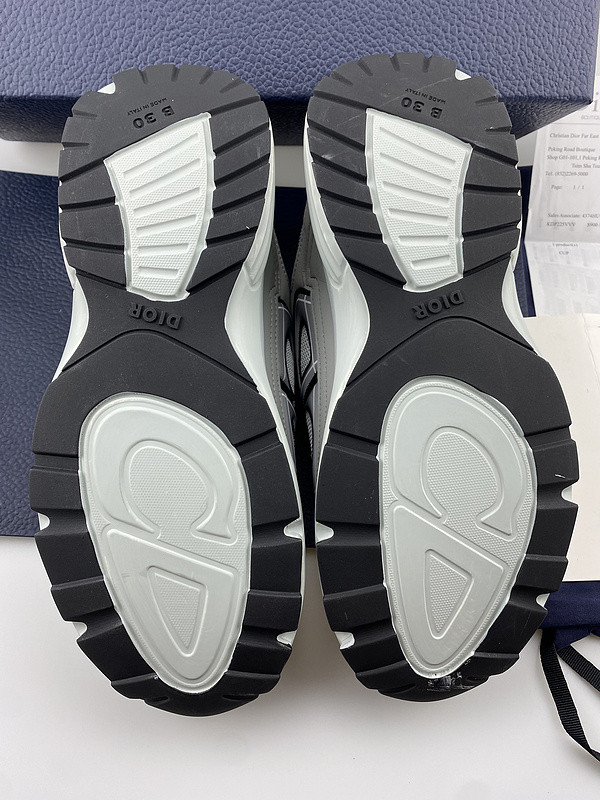 D*or b30 sneaker